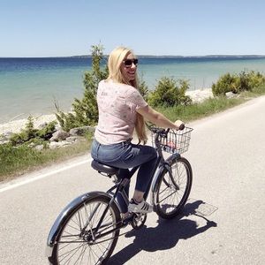 Meet your Posher, Kara